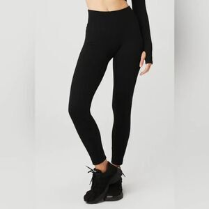 Alo Seamless Cable Knit Leggings, Black, Size XS